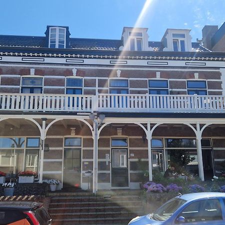 Appartementen Aan Den Hogeweg Зандфорт Экстерьер фото