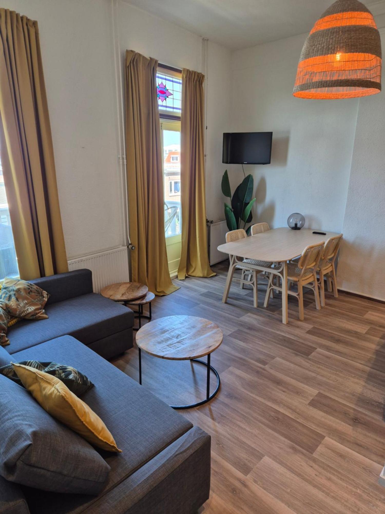 Appartementen Aan Den Hogeweg Зандфорт Экстерьер фото