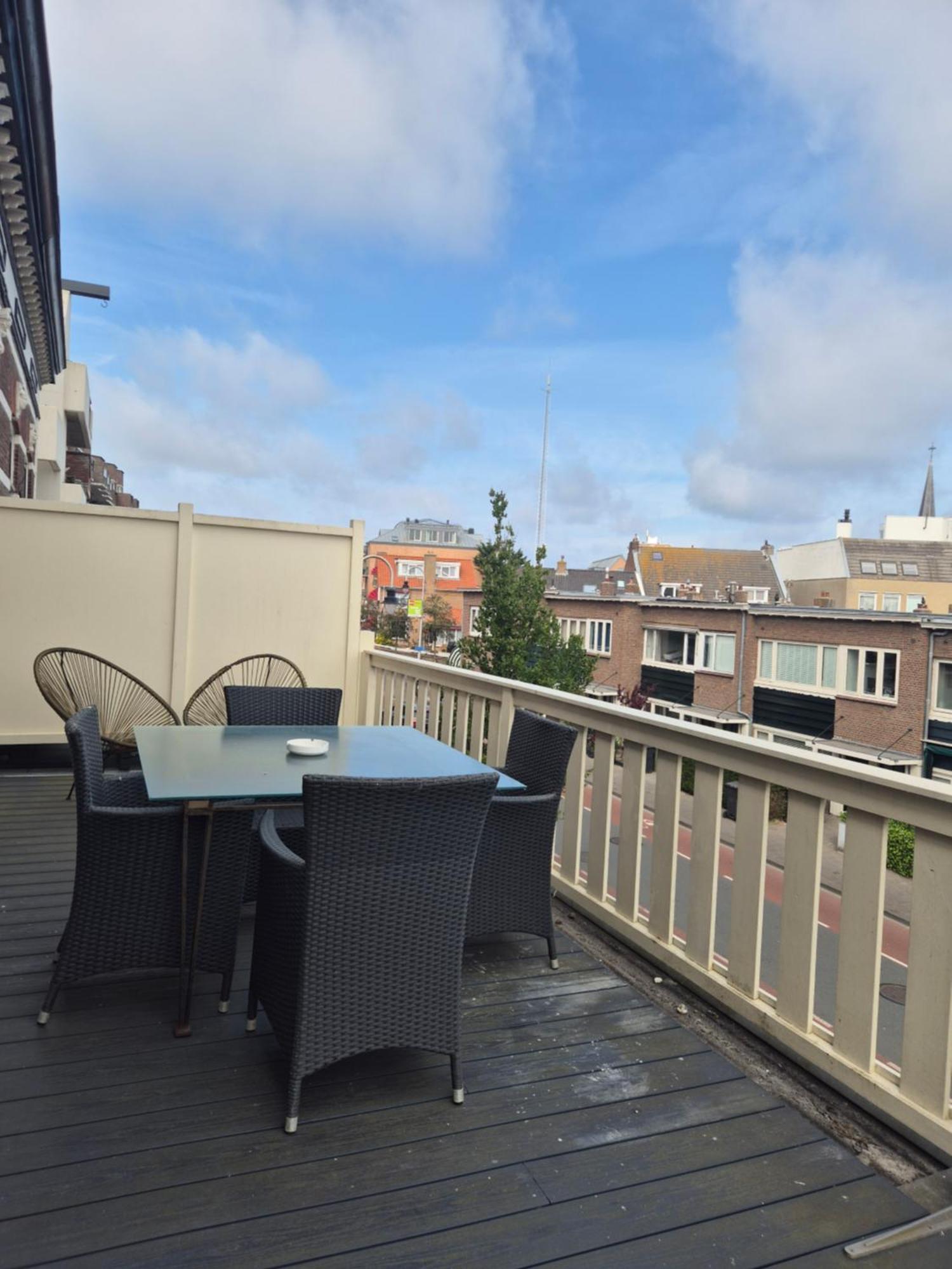 Appartementen Aan Den Hogeweg Зандфорт Экстерьер фото
